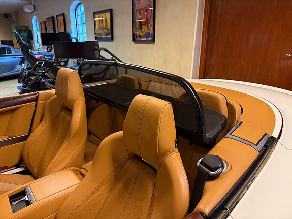 Aston Martin DB9 25 of 27