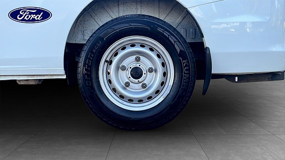 Ford Transit Custom 9 of 11