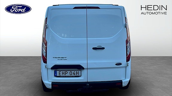 Ford Transit Custom 7 of 11