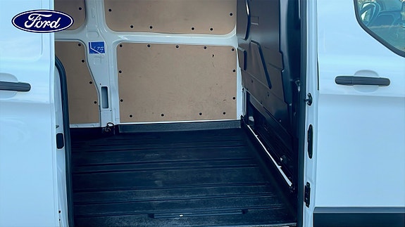 Ford Transit Custom 10 of 11