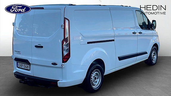 Ford Transit Custom 2 of 11