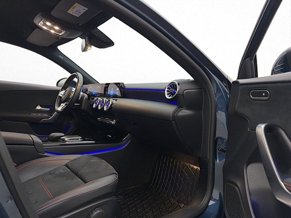 Mercedes-Benz A 250 e 29 of 30