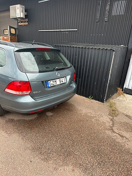 Volkswagen Golf V 5 of 8