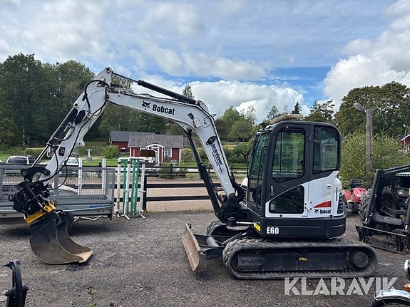 Grävmaskin Bobcat E60 2 of 6