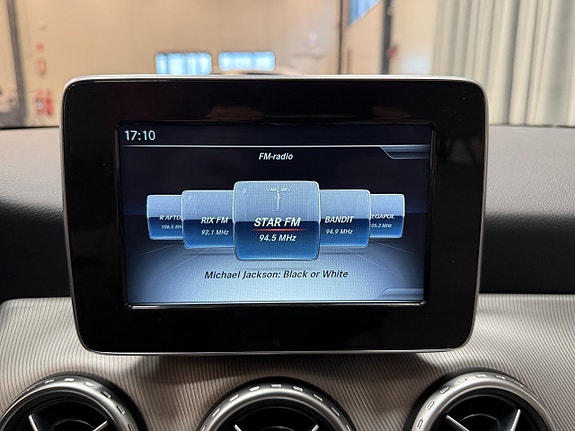 Mercedes-Benz GLA220 d 12 of 14