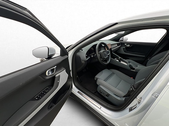 Polestar 2 10 of 30