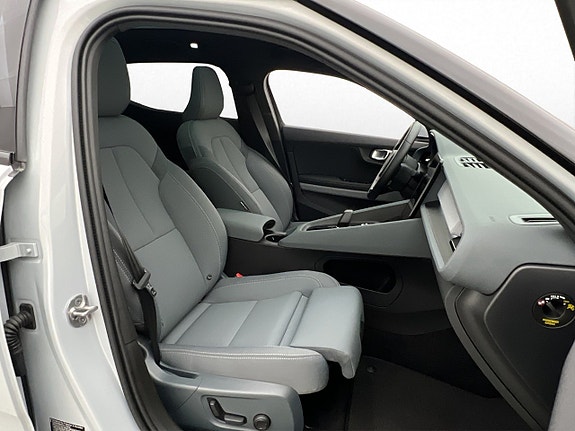 Polestar 2 28 of 30