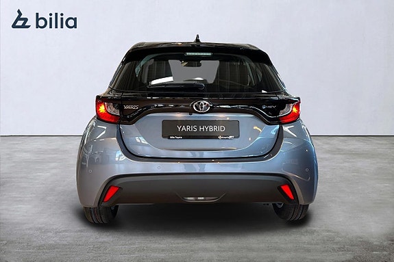 Toyota Yaris 4 of 20