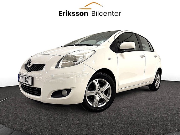 Toyota Yaris 9 of 21
