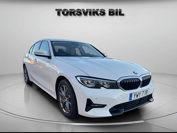 BMW 330e 8 of 20