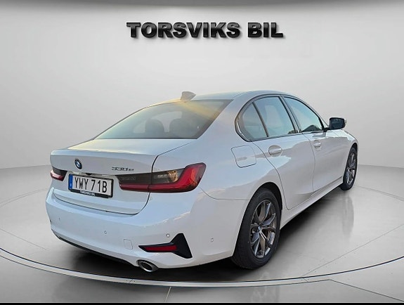 BMW 330e 6 of 20
