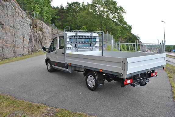 Ford Transit 19 of 19
