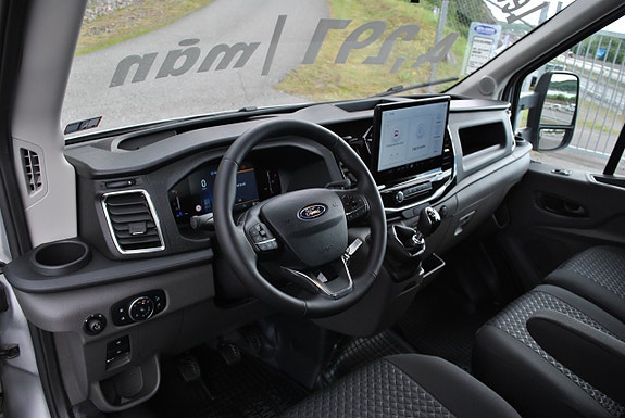 Ford Transit 8 of 19