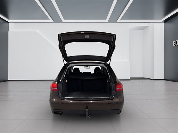 Audi A4 16 of 17