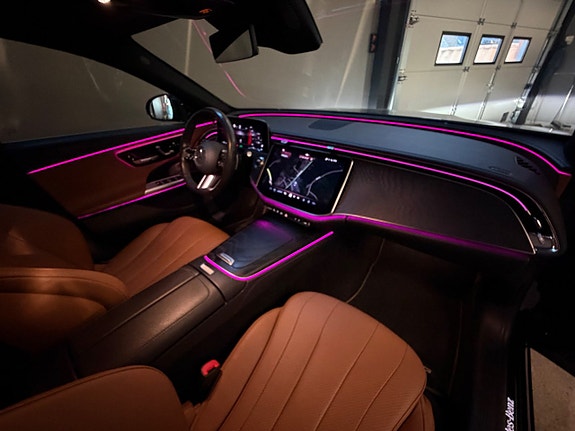 Mercedes-Benz E300 de 9 of 16