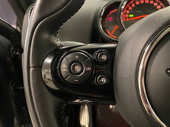 MINI Countryman Cooper SE 16 of 18