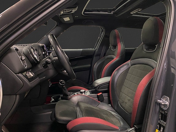 MINI Countryman Cooper SE 8 of 18
