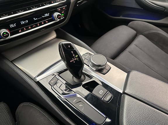 BMW 530e 21 of 30
