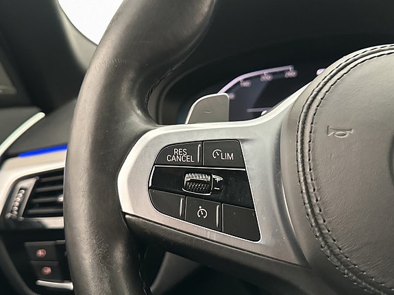 BMW 530e 13 of 30