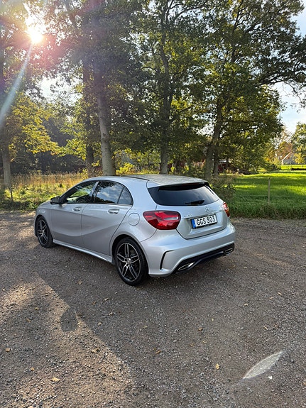 Mercedes-Benz A180 3 of 10