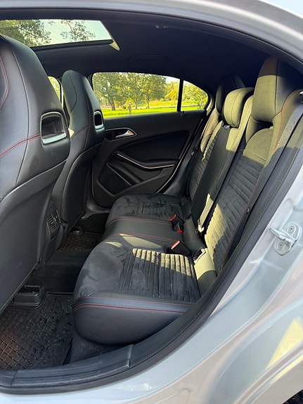 Mercedes-Benz A180 8 of 10