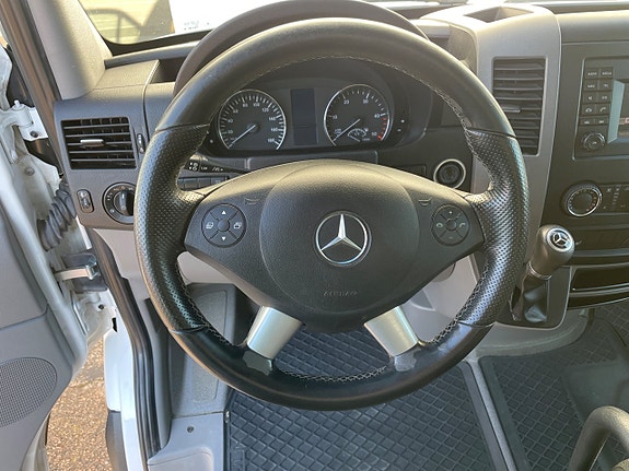 Mercedes-Benz Sprinter 211 14 of 29