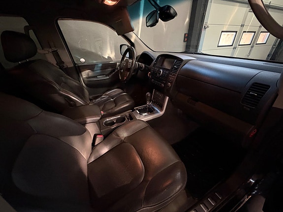 Nissan Navara 12 of 18