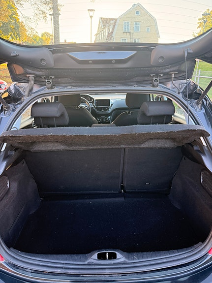 Peugeot 208 10 of 10