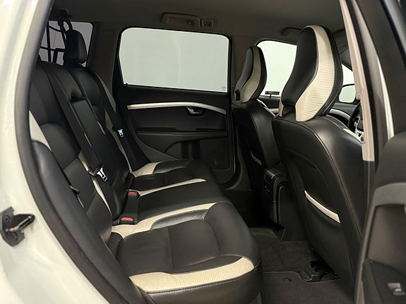 Volvo V70 12 of 13