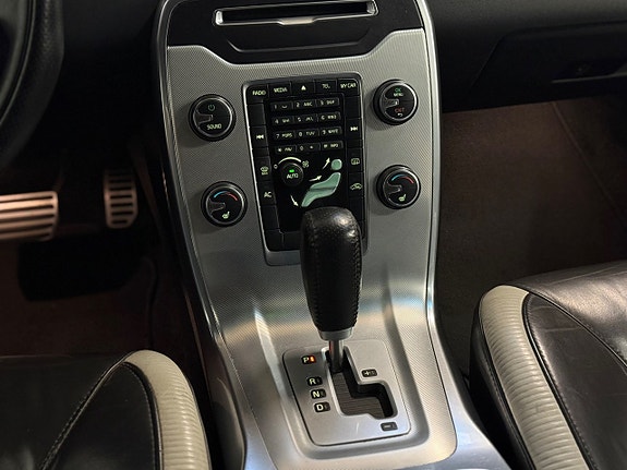 Volvo V70 13 of 13