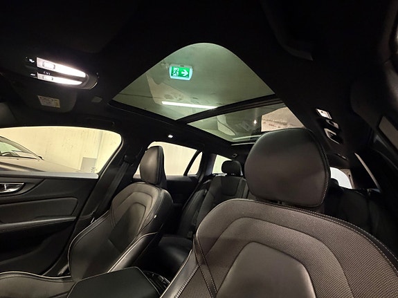 Volvo V60 14 of 24