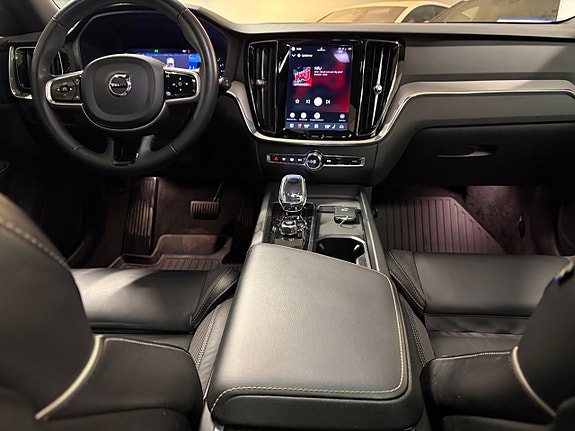 Volvo V60 15 of 24