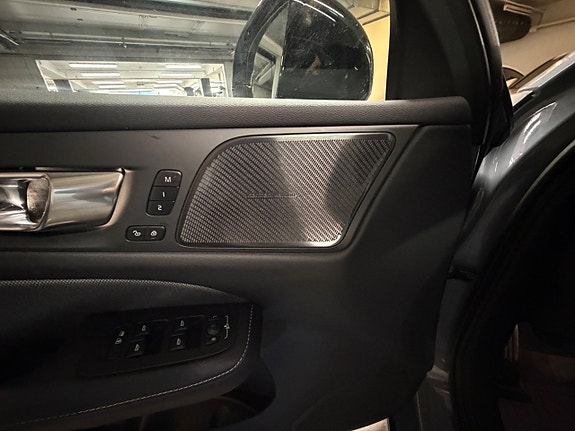 Volvo V60 17 of 24