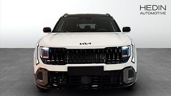 Kia Seltos 2 of 12