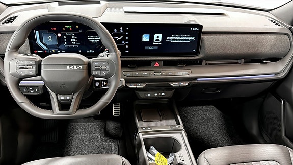 Kia Seltos 7 of 12