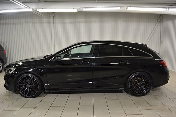 Mercedes-Benz CLA220 d 2 of 13