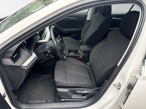 Skoda Octavia 6 of 30