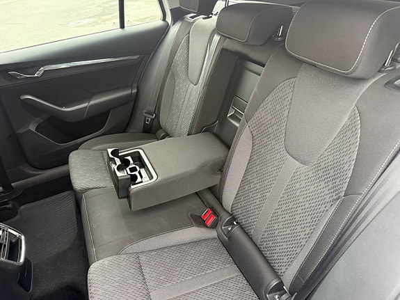 Skoda Octavia 28 of 30