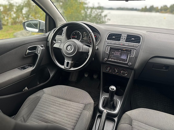 Volkswagen Polo 10 of 11