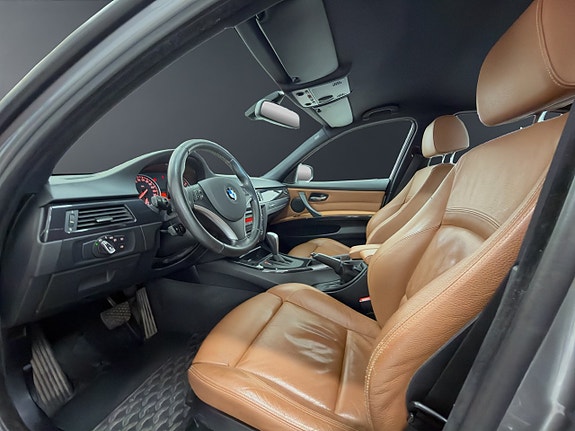 BMW 320d 8 of 15