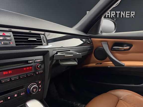 BMW 320d 15 of 15
