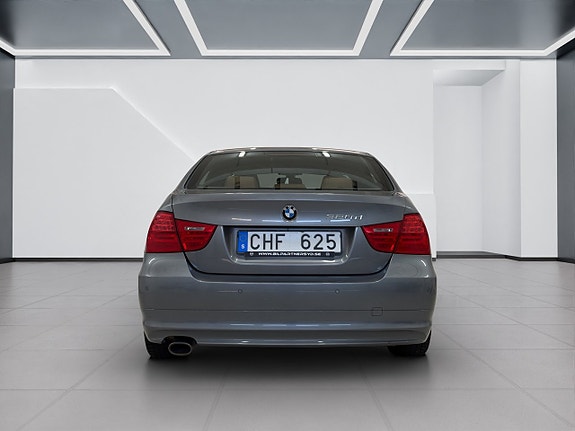 BMW 320d 6 of 15