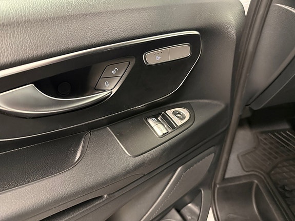 Mercedes-Benz Vito 119 9 of 18