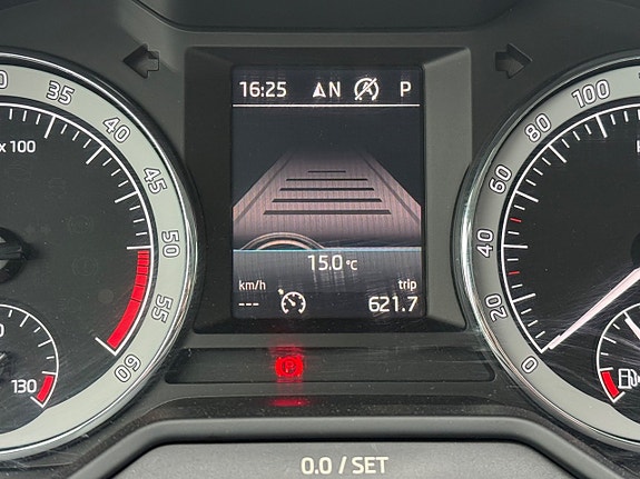 Skoda Octavia Scout 18 of 29