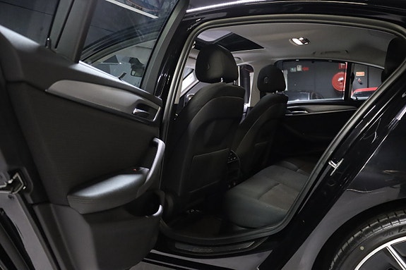 BMW 530e 12 of 25