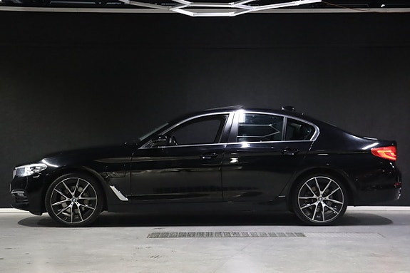 BMW 530e 5 of 25