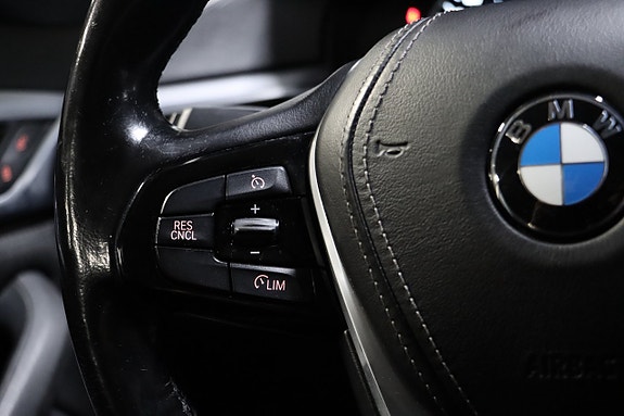 BMW 530e 18 of 25