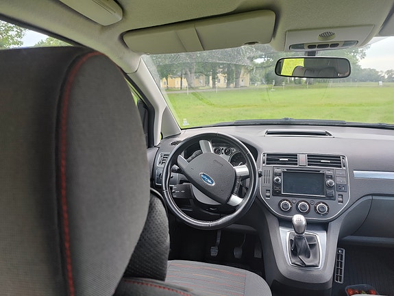 Ford C-Max 4 of 9