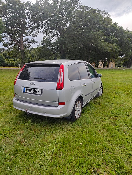 Ford C-Max 3 of 9