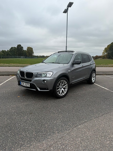 BMW X3 2 of 19